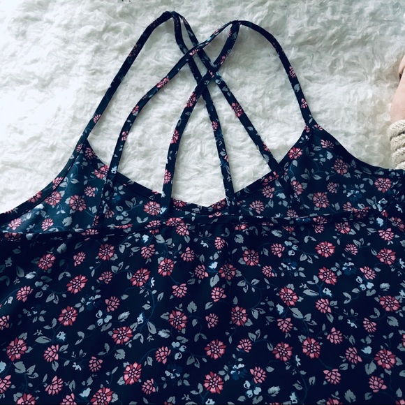 Hollister Tank Top Size S - Picture 3 of 8